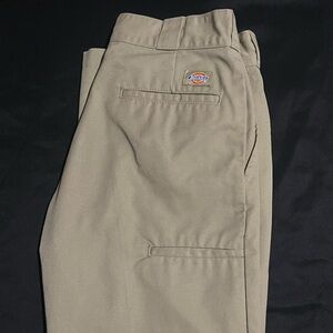 Men’s Dickies khaki pants.